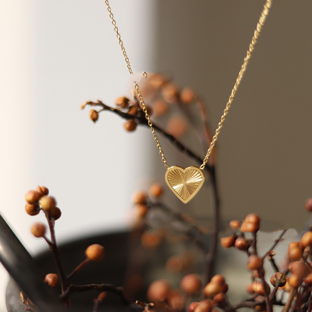 Women's Fashion Love Radial Geometric Necklace