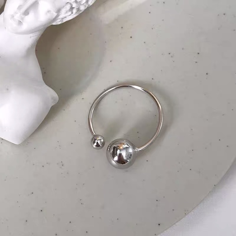 Vintage Index Finger Frosty Sterling Silver Bead Ring