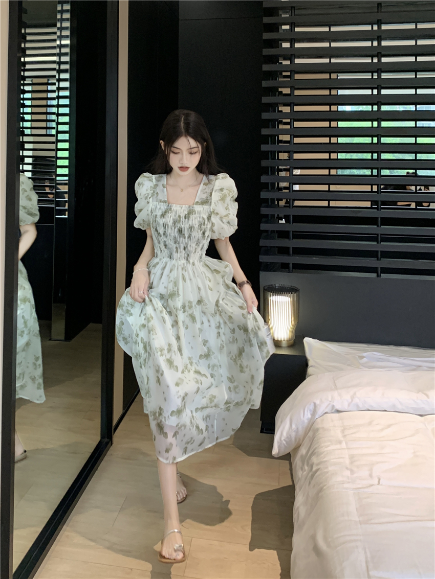 Square Neck Mid Length Pleated Waistband Skirt