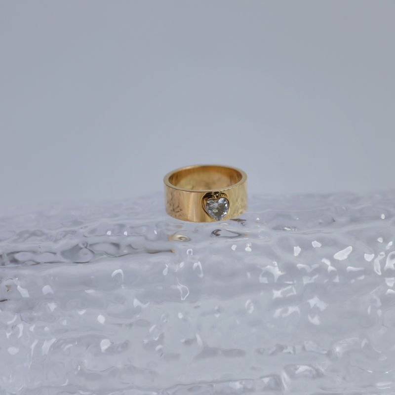 Simple Peach Heart Love Zircon Ring