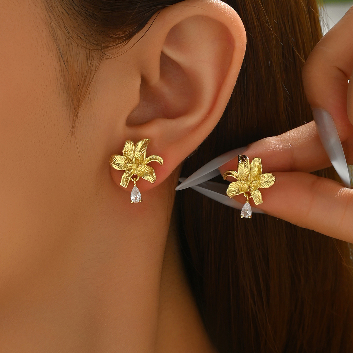 Hot Selling Cross-border European American Women Earrings, Niche Floral Design Inlaid Zircon, Light Luxury Elegant Daily Ear Jewelry For Ladies