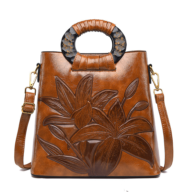 Title 2, Damenhandtasche im Ethno-Stil mit großer Blumen...