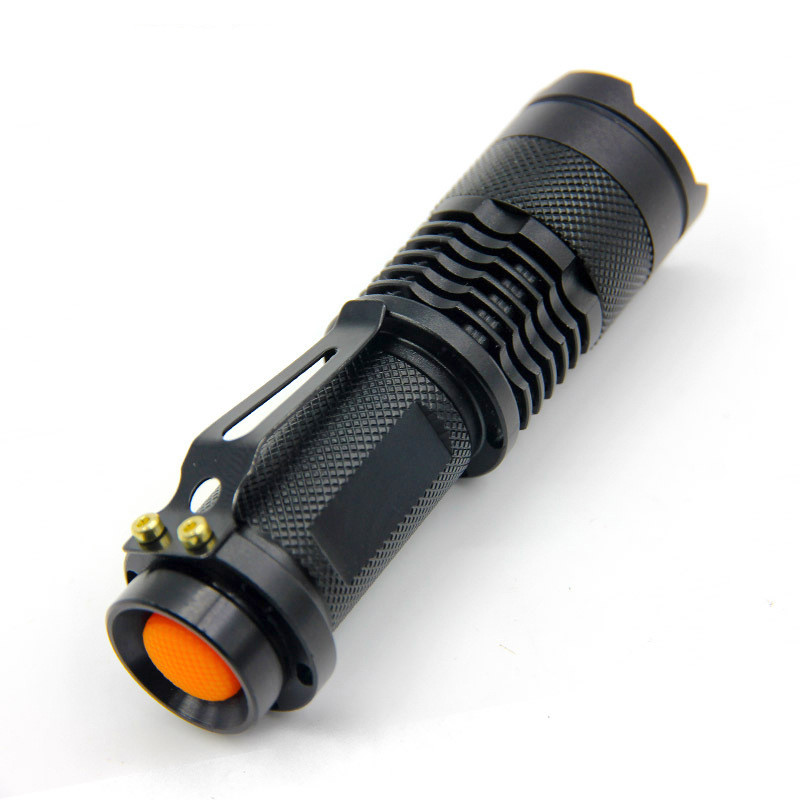 Mini Aluminum Alloy Strong Light Flashlight Outdoor Lighting — foto 3