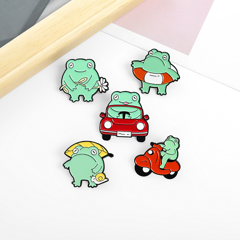 Oil Dripping Alloy Cute Frog Brooch - Image 2