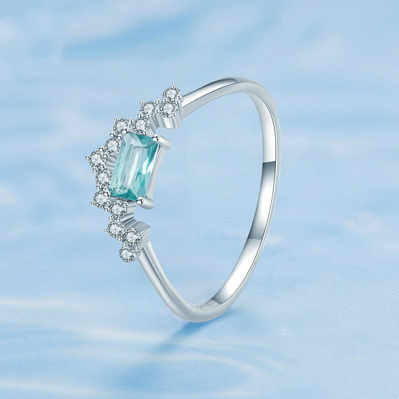 Title 5, Anillo de lujo romántico con circonio verde rec...