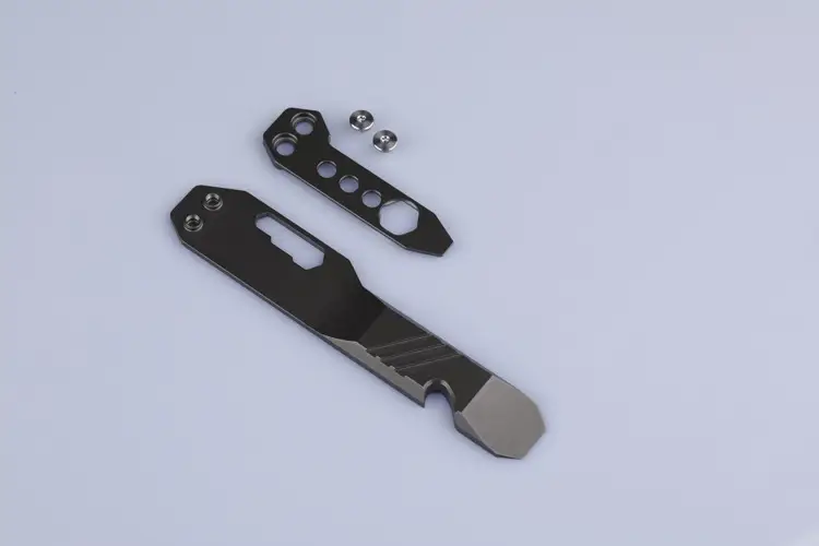 Crowbar Screwdriver Multi-function Bottle Opener