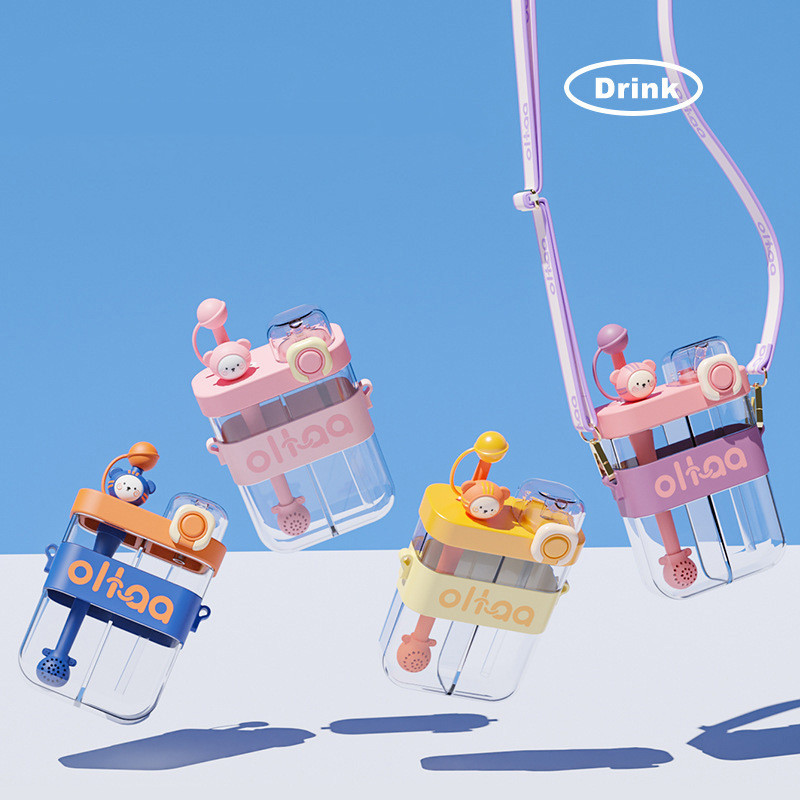 Large Capacity Split Bin Double Drink Plastic Cup Portable Cartoon Cute Kettle - Image 4