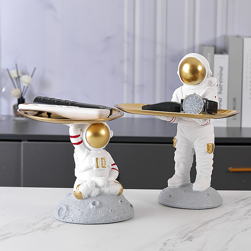 Astronaut Tray Key Storage Ornament (Twohanded pallet