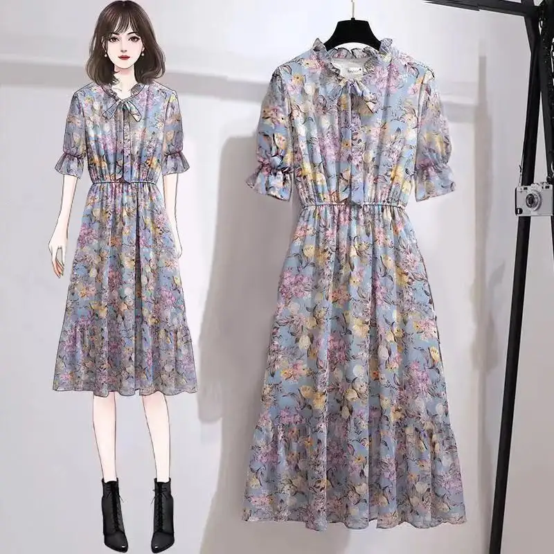 Reduced Age And Thin Floral Chiffon Dress