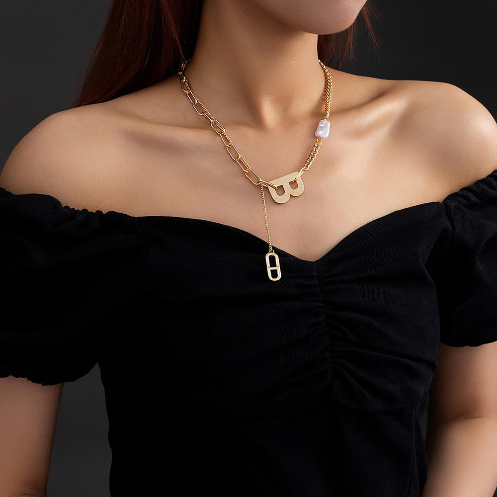 Lattice Chain Street Letter B Fashion Necklace