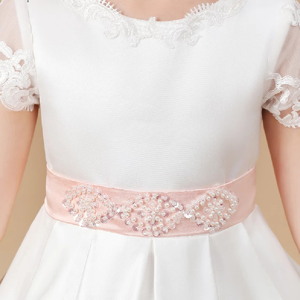 Stylish White Satin Dress With Temperament