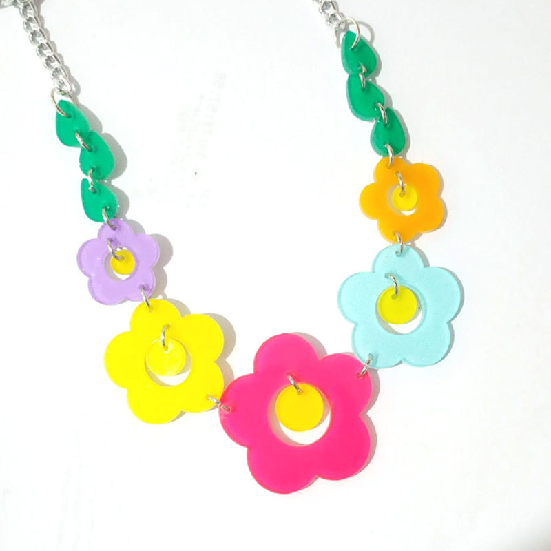 Title 2, Collar de mujer geométrico con flores a juego d...