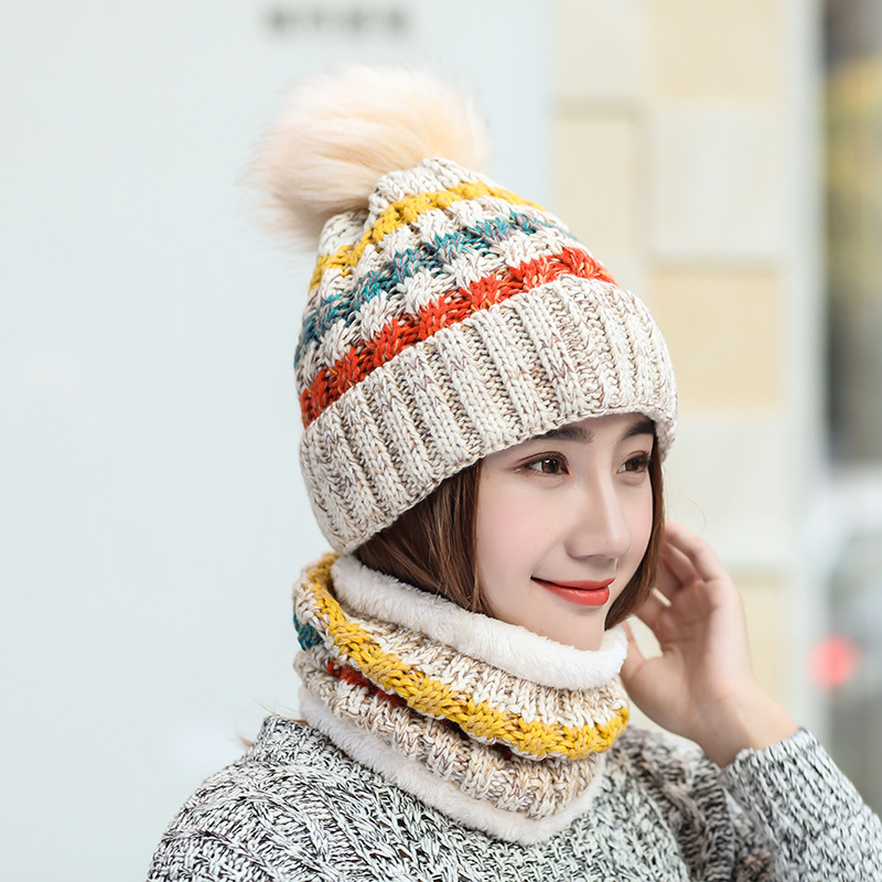 Title 2, Color block bib knitted hat