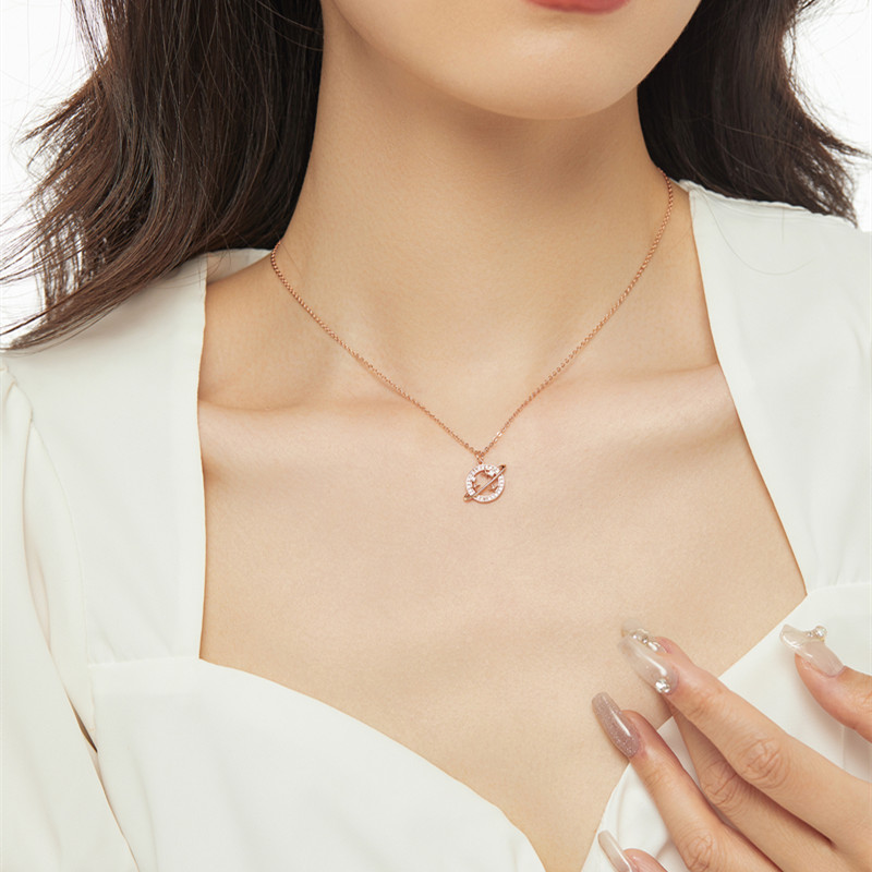 Small Design Sense Versatile High-grade Sweet Earth Satellite Clavicle Chain