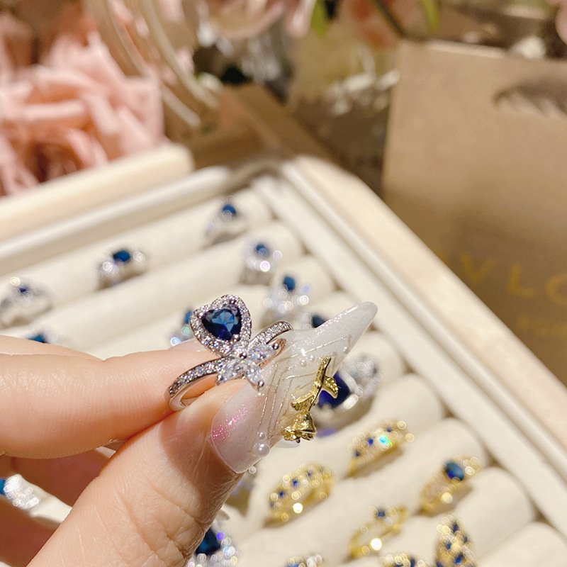 Camellia High-End Custom Jewelry Design, Blue Sapphire Colored Gem Ring, French Luxury Premium  Natural Diopside Band