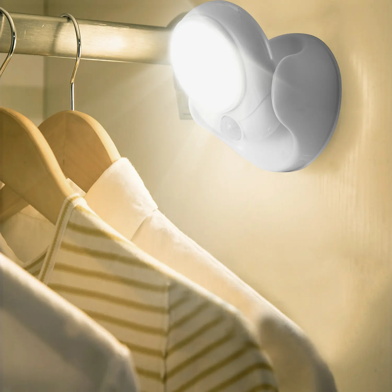 Wireless LED Spotlight Night Lamp 360 Degree