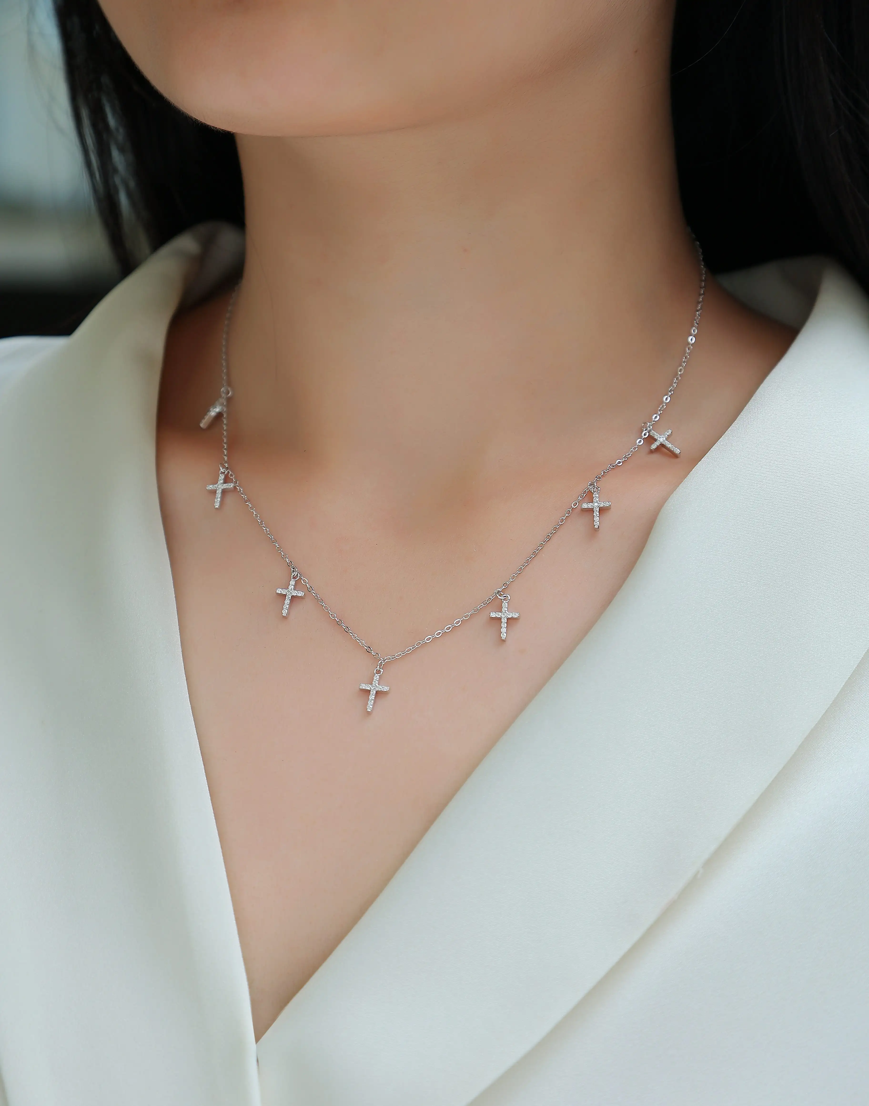 1Holy Light Cross - A Fashionable And Luxurious Diamond Jewelry Pendant Set With Moissanite S925 Sterling Silver And Platinum Plating Prohibit Tk Sales