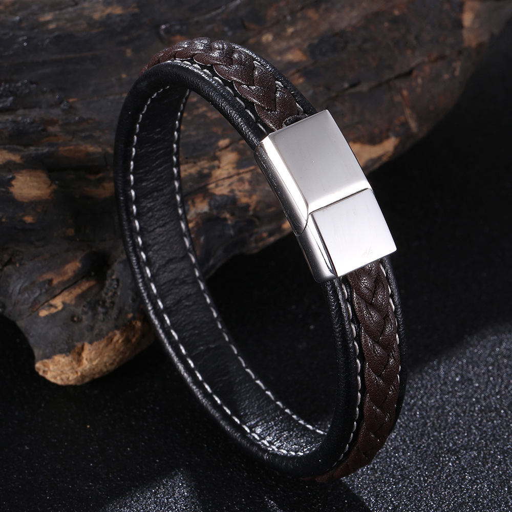 Title 5, Handgewebtes Vintage-Armband aus Leder mit Magn...