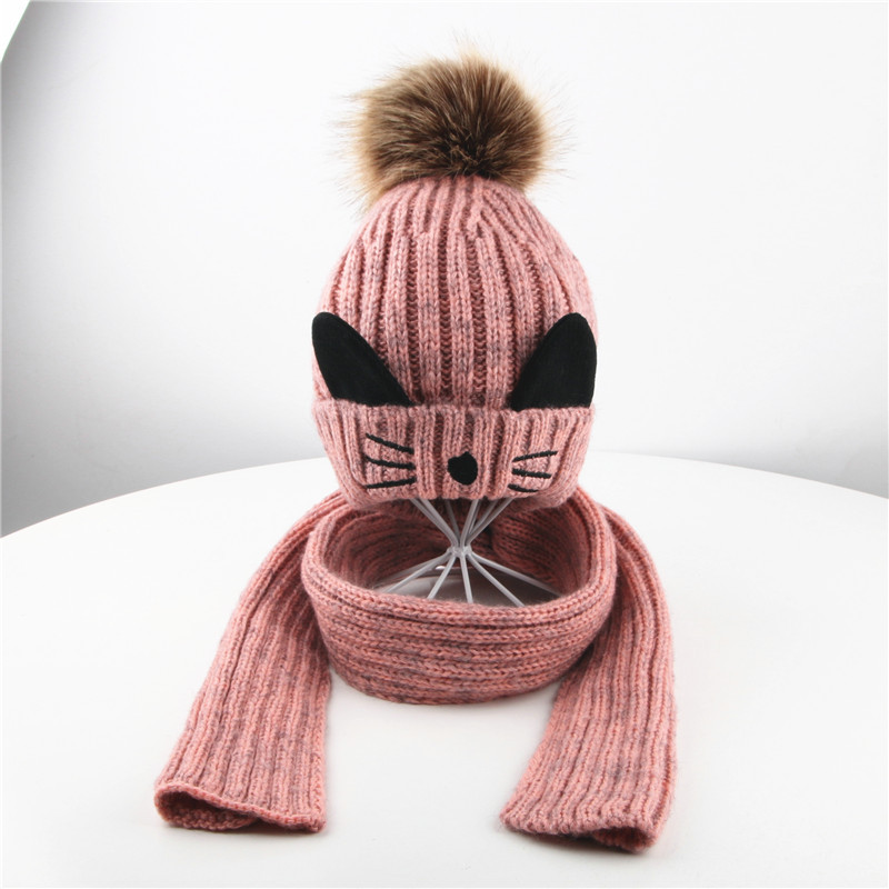 Title 7, Knitted hat suit