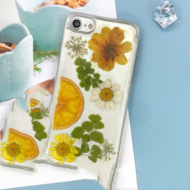 Funda compatible con iPhone 12 con flores secas y resina epoxica