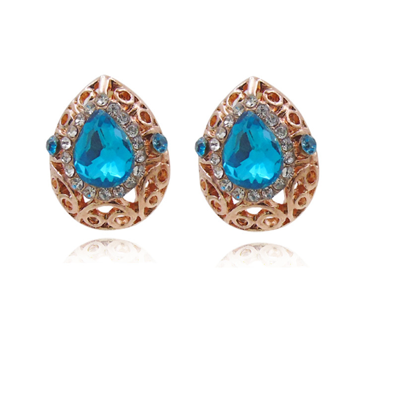 Patterned Diamond Drop-Shaped Crystal Necklace