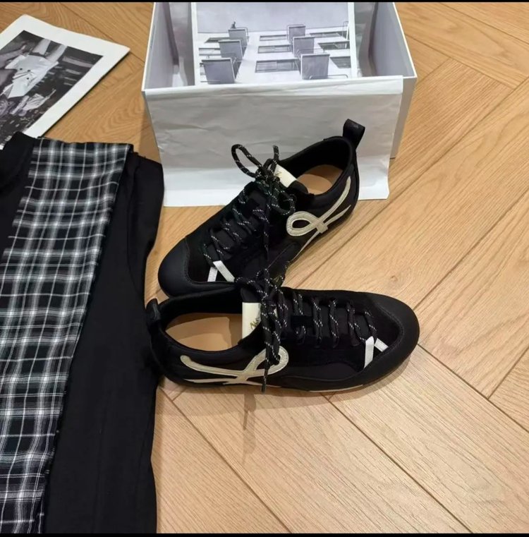 Cowhide Version Retro Style Lace-up Ballet German Army Trainers Women, 2026 New Arrival Climbing Style Casual Athletic Sneakers