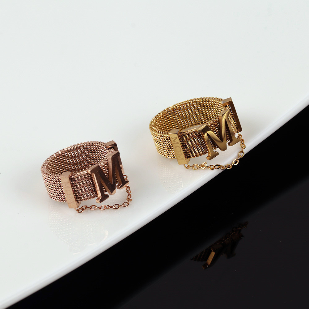 Letter M Ring Titanium Steel Does Not Fade, All-match Fashion