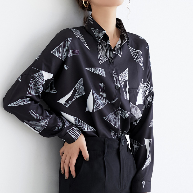 All-match Shirt, Chiffon Shirt, Three-quarter Sleeves Loose Short-sleeved Shirt