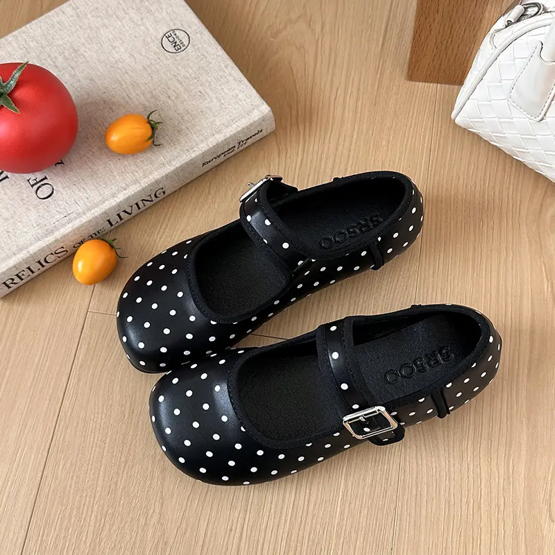 Black Round Toe Retro Polka Dot Shallow Mouth Flat Sole Single Shoe Women's Summer 2026 New Style Hundred Matching Skirt Mary Jane Shoes
