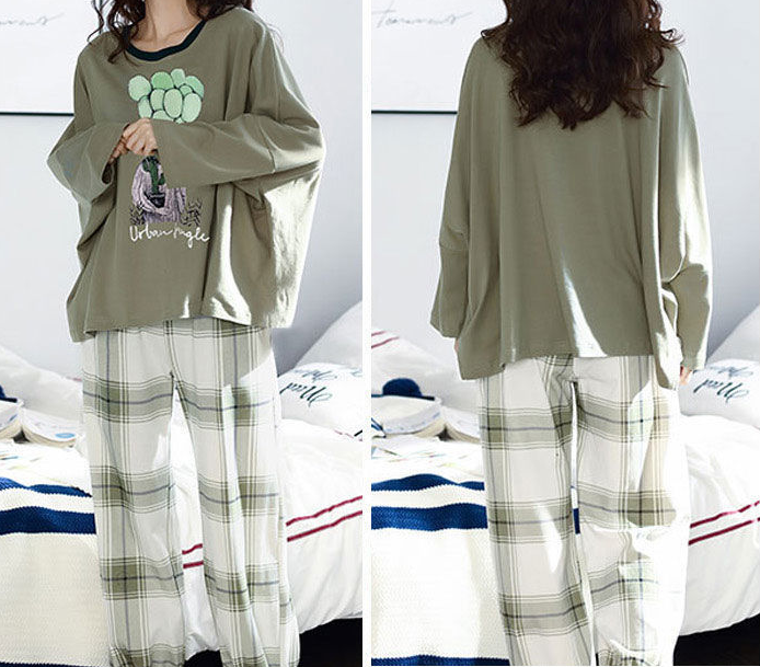 Long Sleeves Can Be Worn Outside At Home Women's Pajamas Suit
