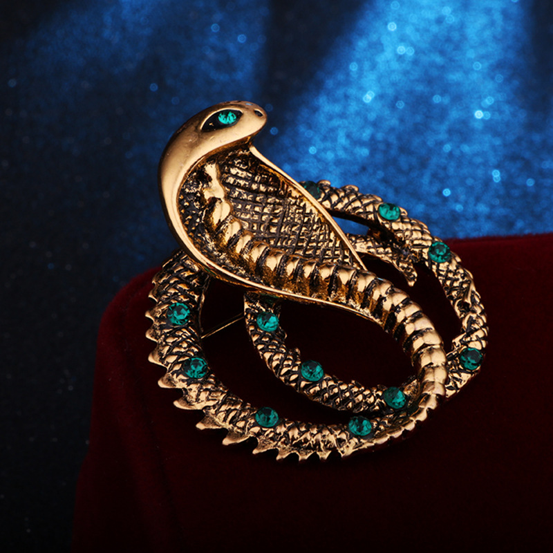 Title 2, Personalized Vintage Cobra Brooch Accessories