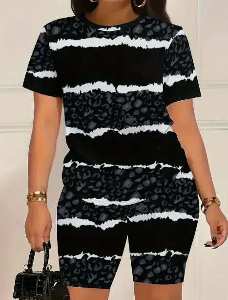 Ladies' Casual Lion Print Gradient Polyester Short Sleeved Round Neck T shirt And Shorts Set Black - Shop at LoveMi