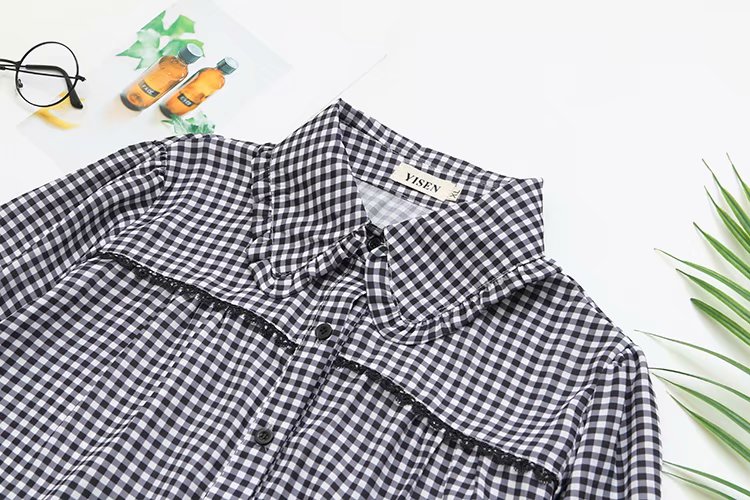 Title 16, Ladies Loose Plaid Long Sleeve Bottoming Shirt