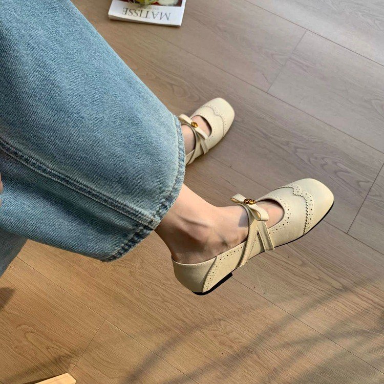 Women Brogue Carved Mary Jane Flats Square Toe Single Strap Metal Flower Buckle Soft Faux Leather Retro British Vintage Ballet Flat Pumps Daily Office Casual Dress Shoes 4