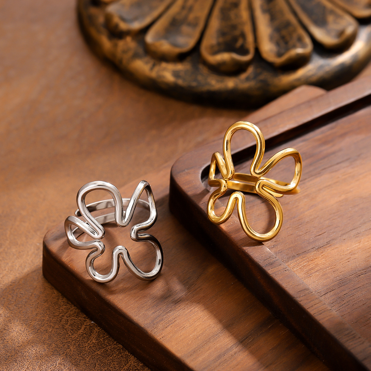 Stainless Steel Irregular Butterfly Line Ring, Light Luxury For Women, Anti-Fade, Stylish High-End Ring