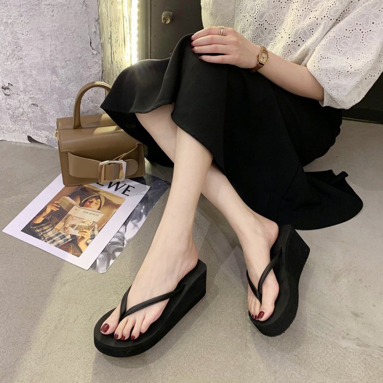 Women's Thin Strap Platform Thong Sandals, Summer Anti-slip Beach Flip Flops product image