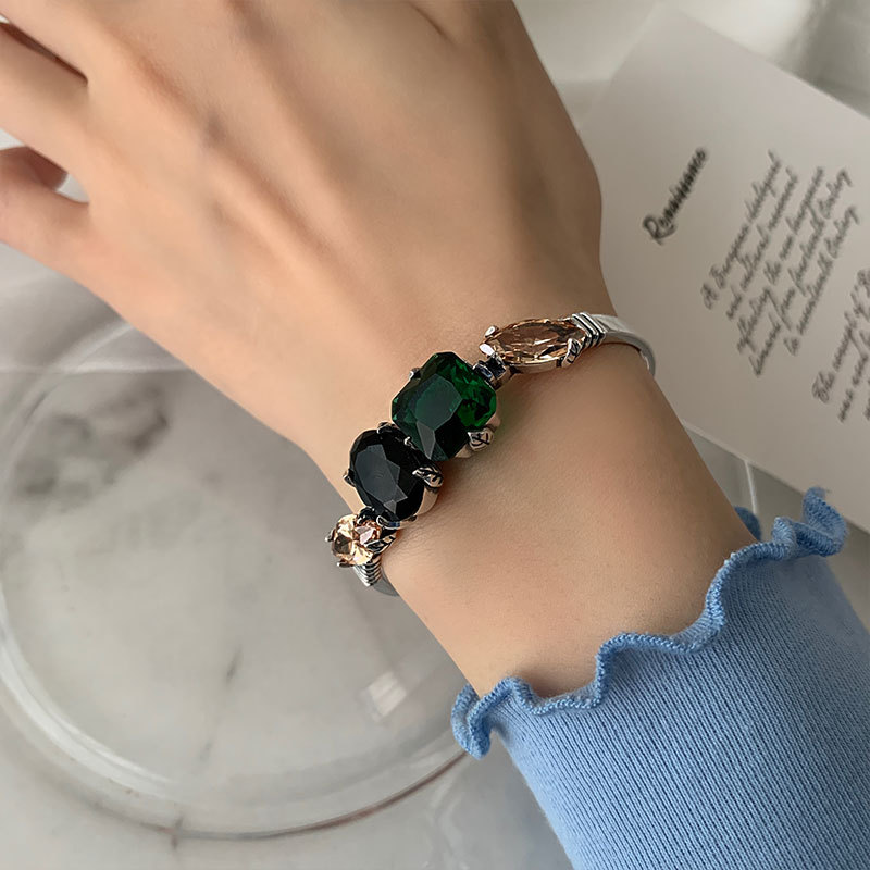 925 Silver Geometric Green Crystal Bracelet Female Unique Design Retro Light Luxury Fashion Popular Jewelry