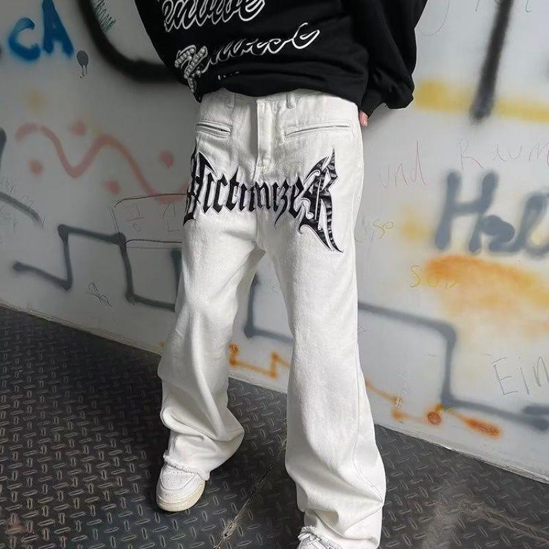 Title 5, Herren Straight Loose Jeans mit Buchstabenstick...