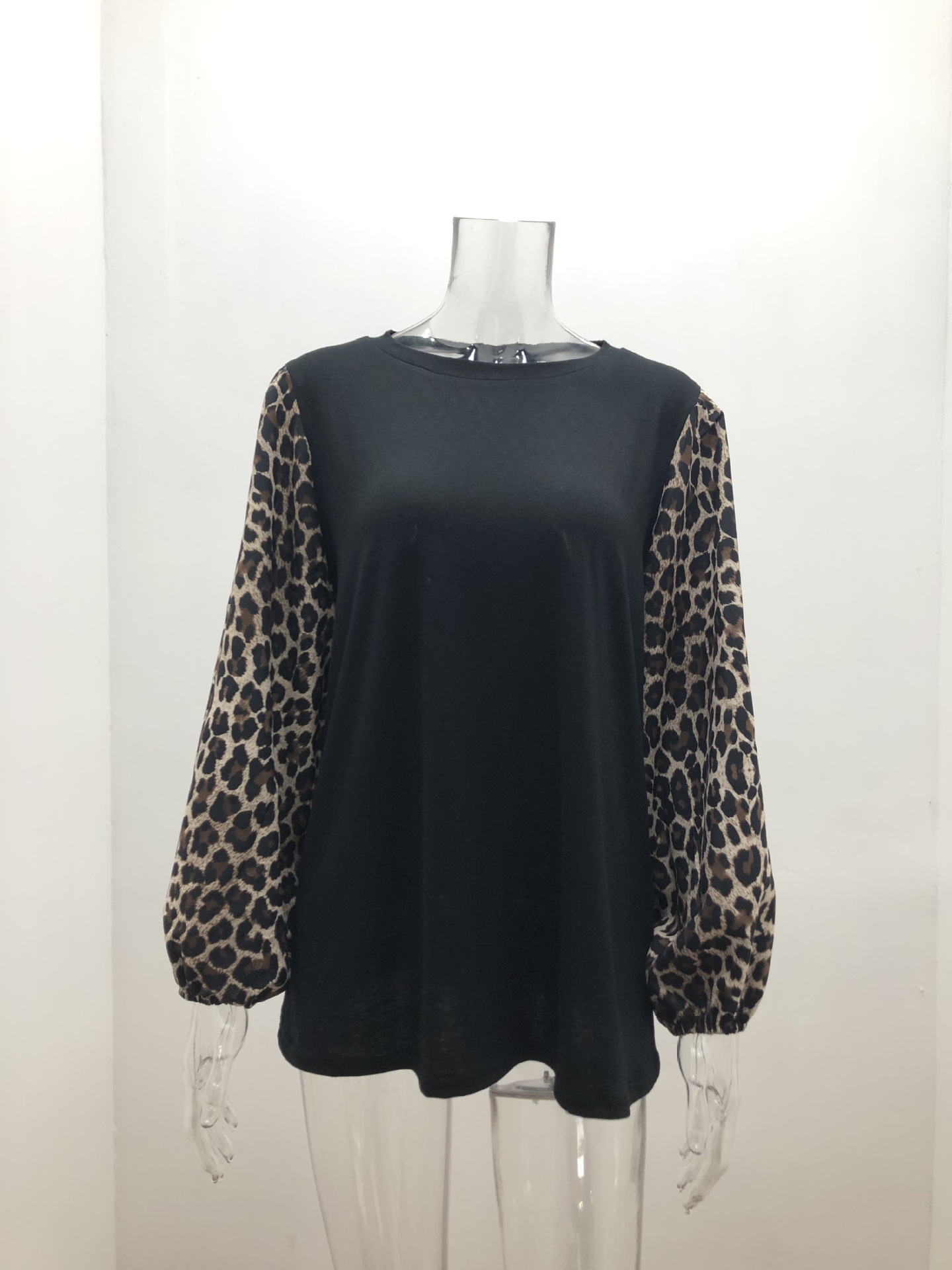 Title 2, Leopard Print Long Sleeve Round Neck T-Shirt Women