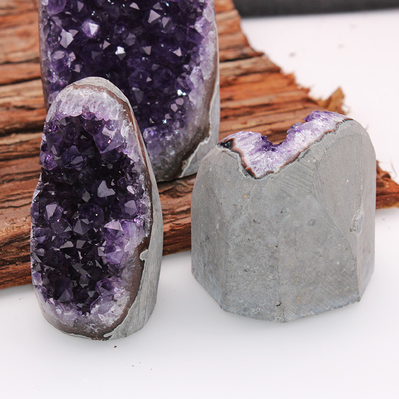 Natural Geode Decoration Ornament (Photo Color-300to400g)