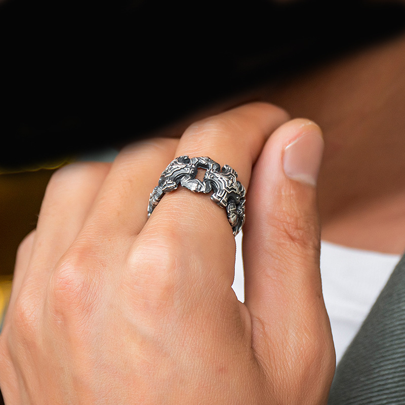 Men's Fashion Versatile Cross Ring Retro