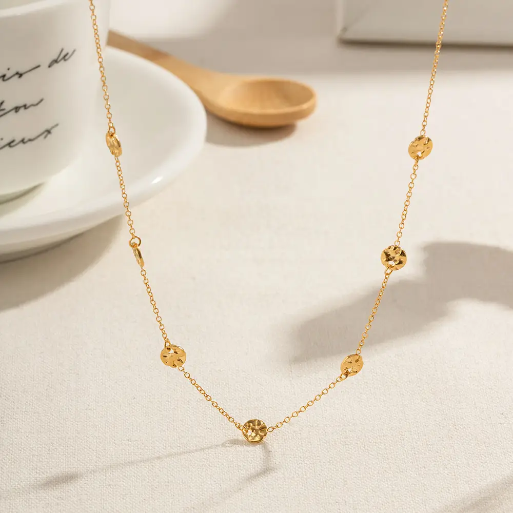 Fashionable All-Match 18K Gold Stainless Steel Hammered Small Round Slice Necklace