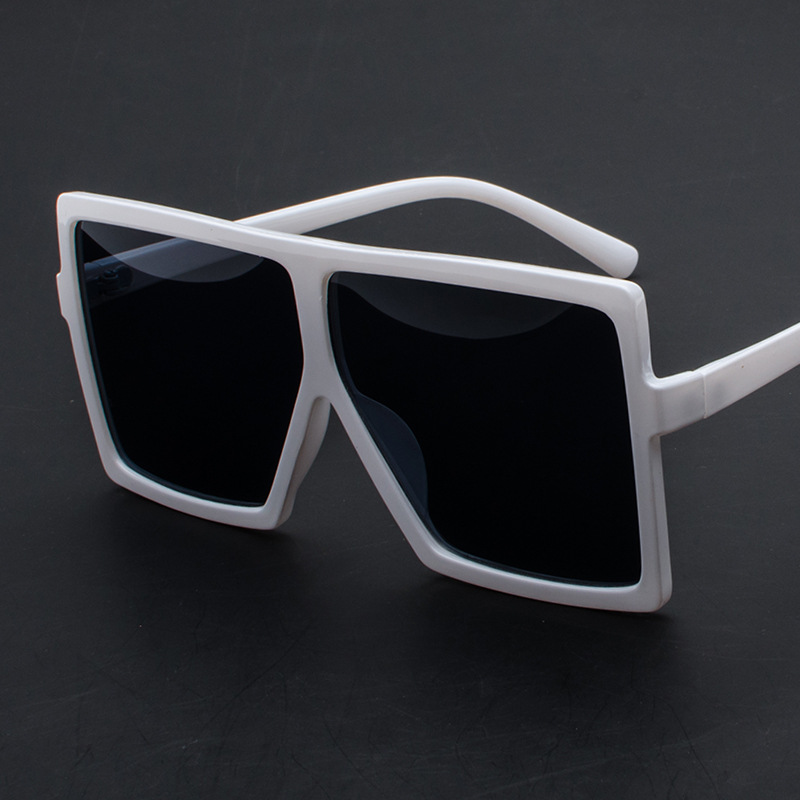 Title 3, European And American Fashion Big Frame Sunglasses