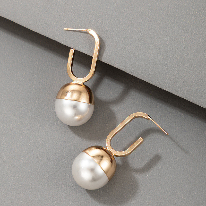 European And American Round Face Slim And Simple Earrings