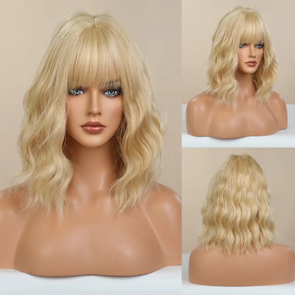 Hair Wig With Short Straight Grey Hair In The Middle - Golden
