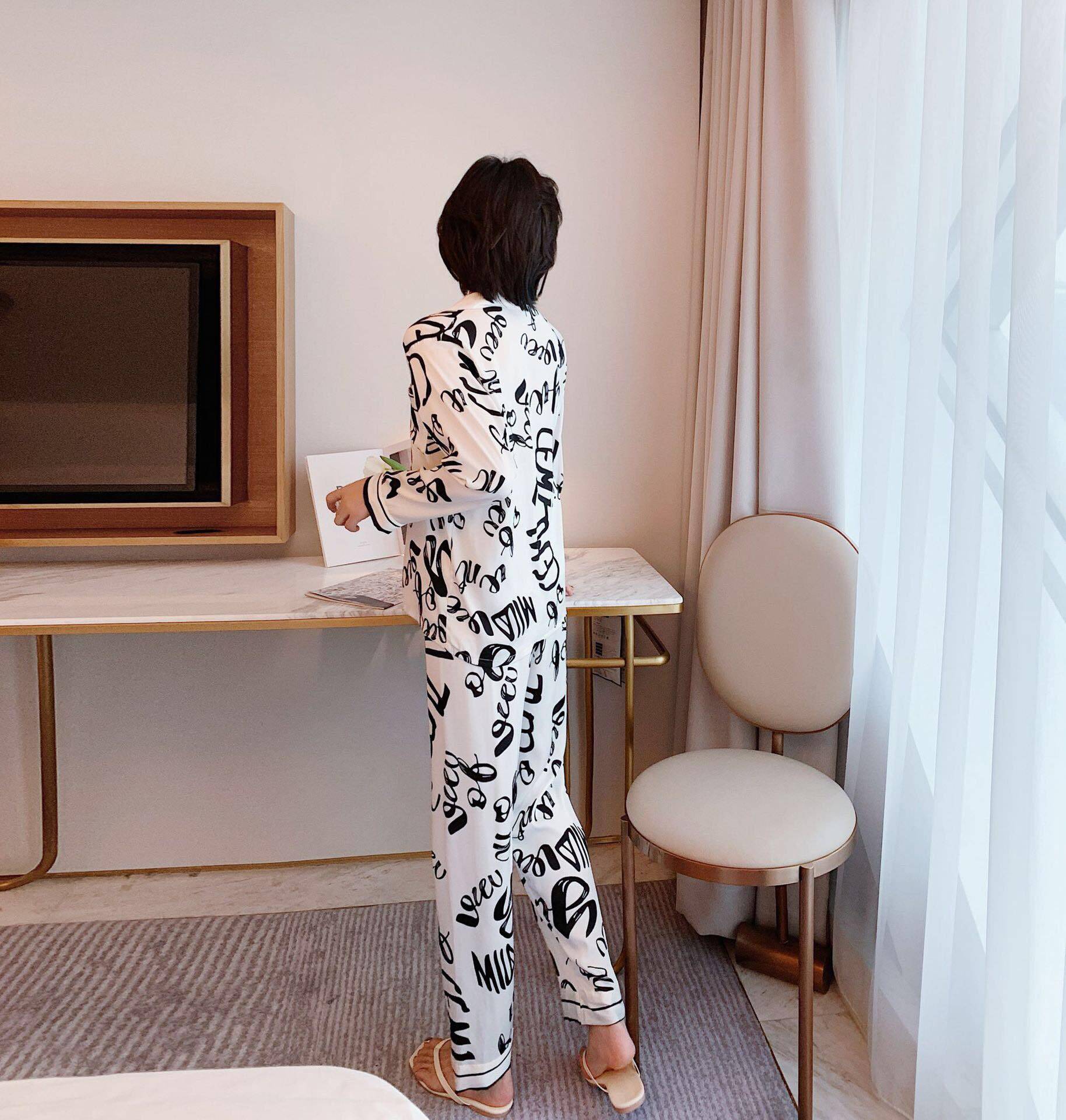 Title 4, Printed pajamas spring and autumn simulation silk