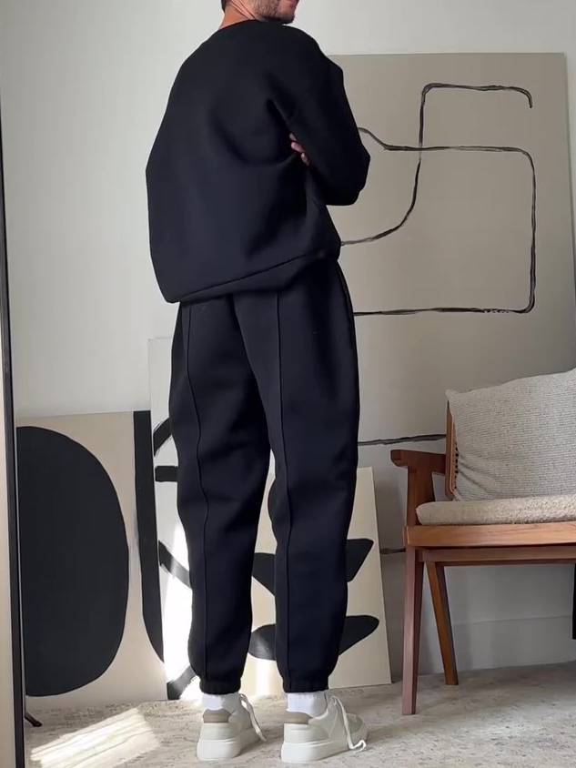 Men's Casual Round Neck Long Sleeve Sweatshirt & Elastic Waist Pants Set