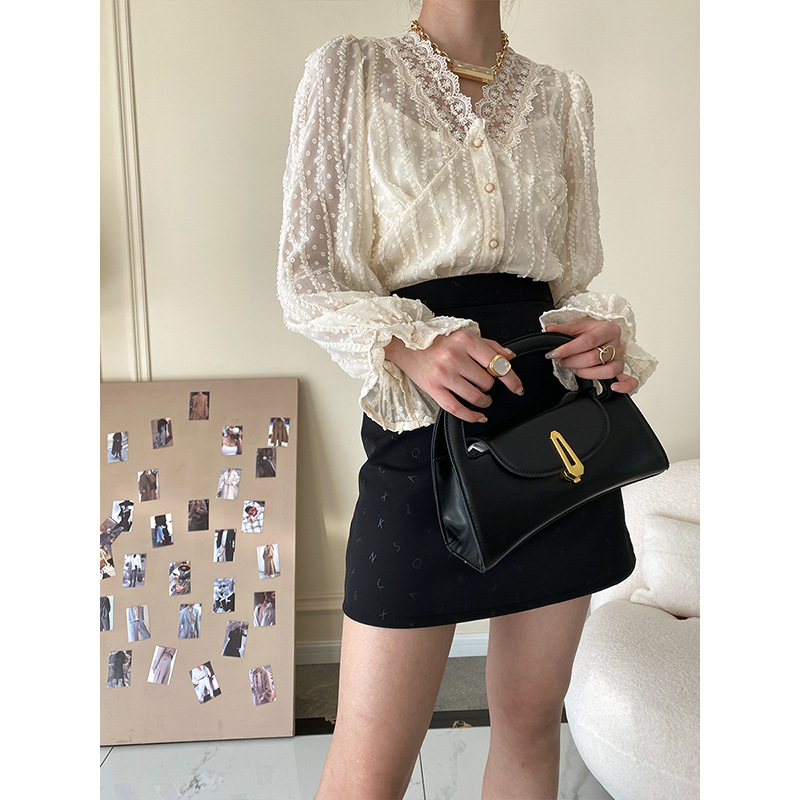 Title 4, French Royal Style Lace Bell Sleeve Shirt for w...