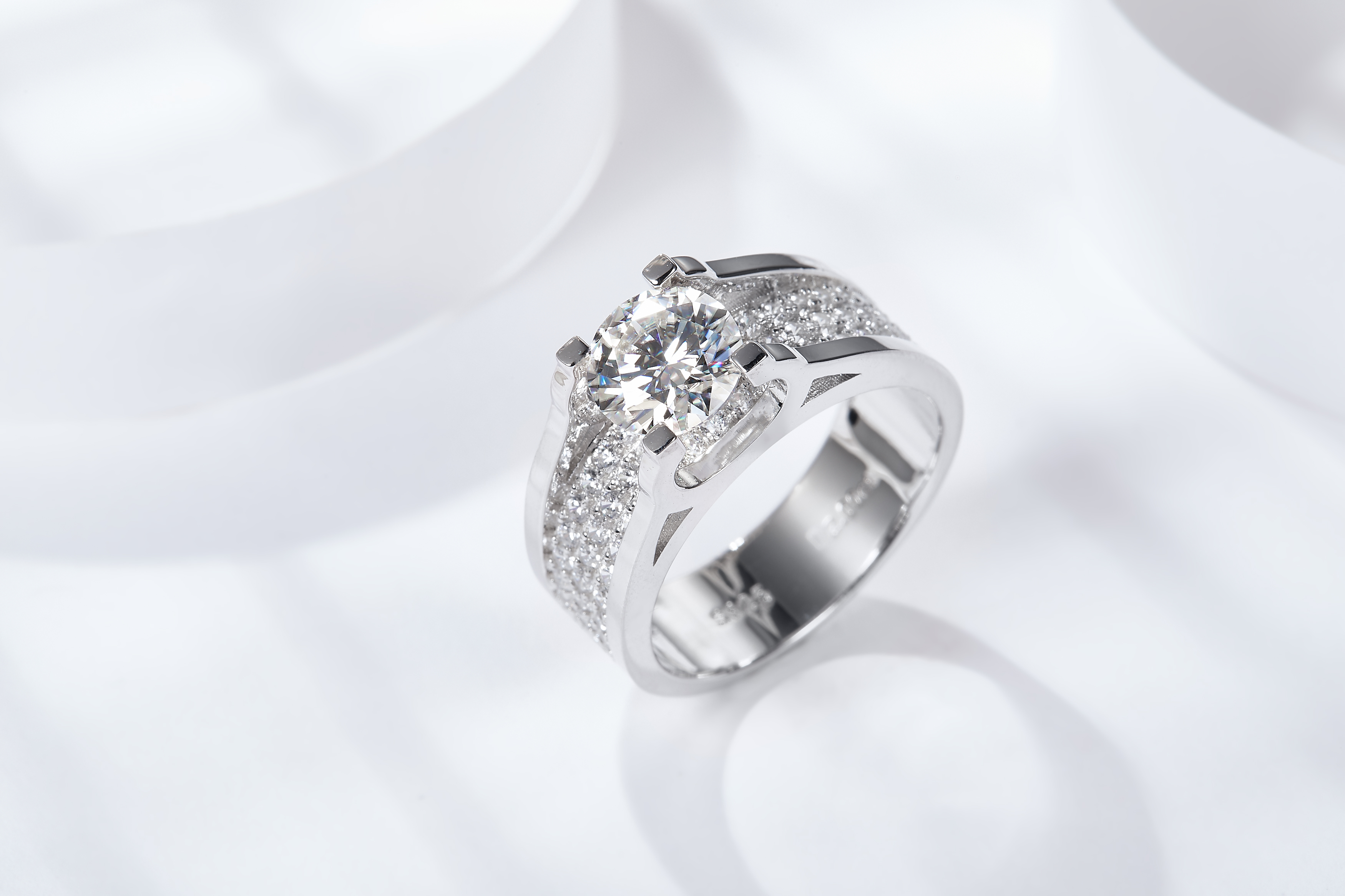 1 Or 2 Carat Men's Moissanite Ring S925 Sterling Silver  Wide Band Geometric Pave Ring With GRA Certificate, Platinum Plated Jewelry Gift Box Set