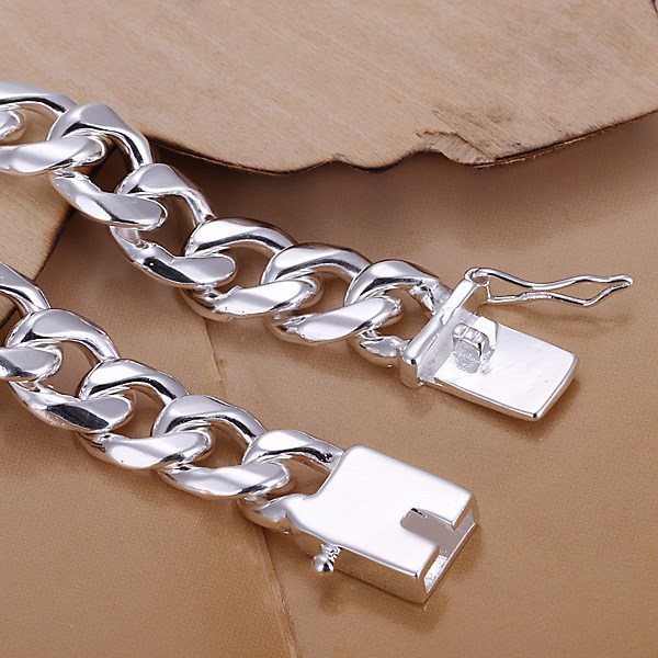 Silverware 10MM Square Buckle Side Necklace